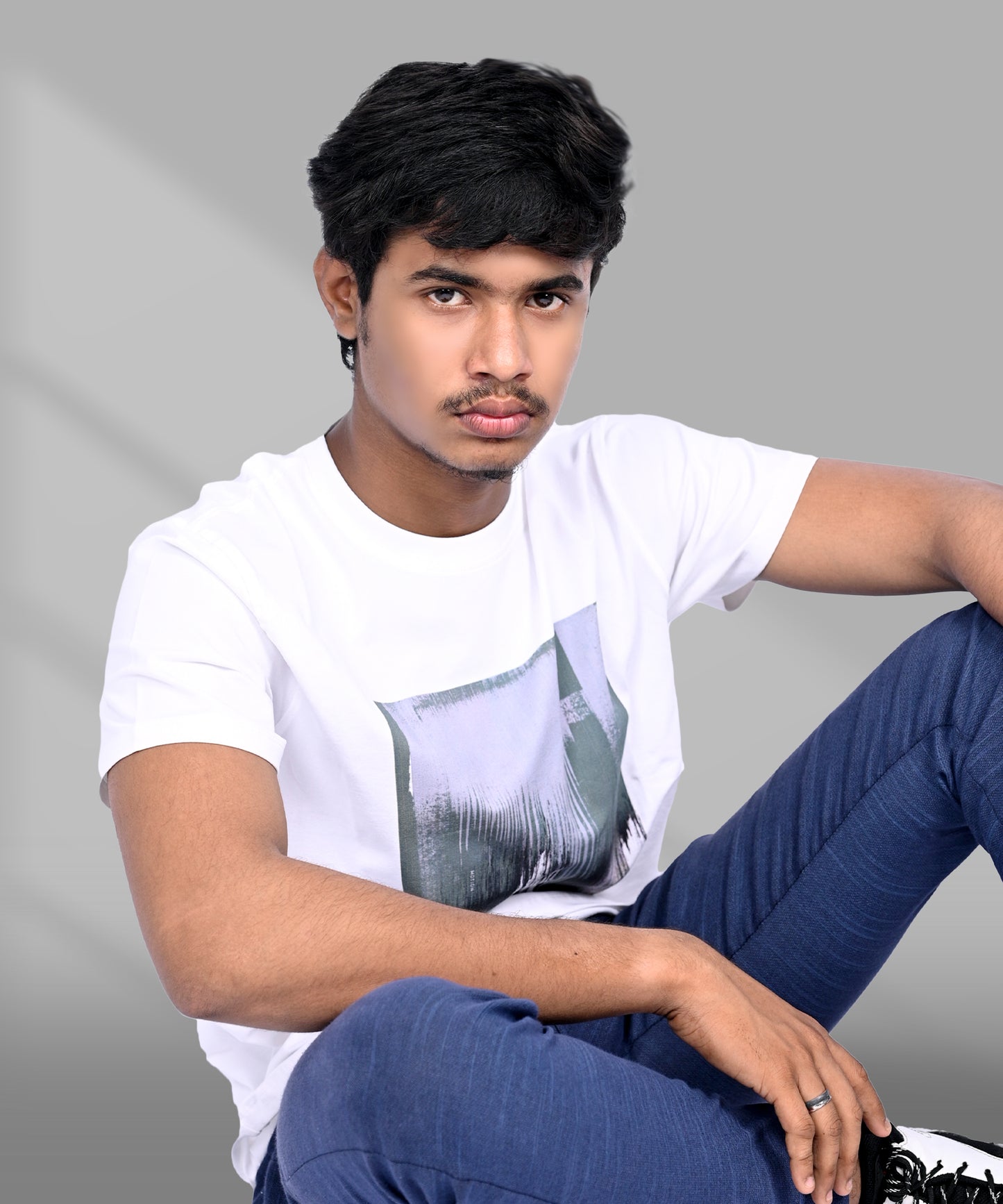 J&JP Men's Graphic Prined Half sleeve Tshirt-White