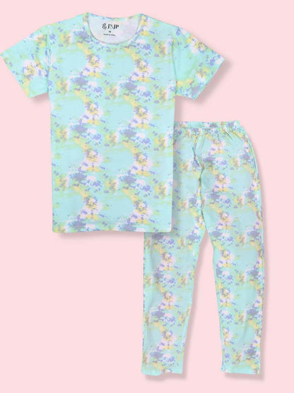 Women Green Printed Cotton Clothing set